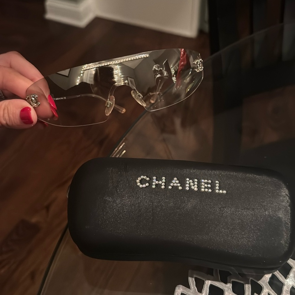 Clear rhinestone sunglasses with diamond strip and the diamond CCs.